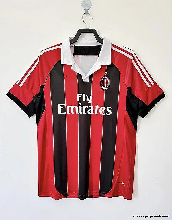 AC Milan Classic Retro soccer jersey Red Black Striped with Travel-Friendly Style