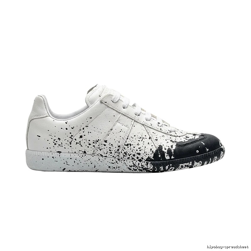 Maison Margiela's ink-splashing style white shoes